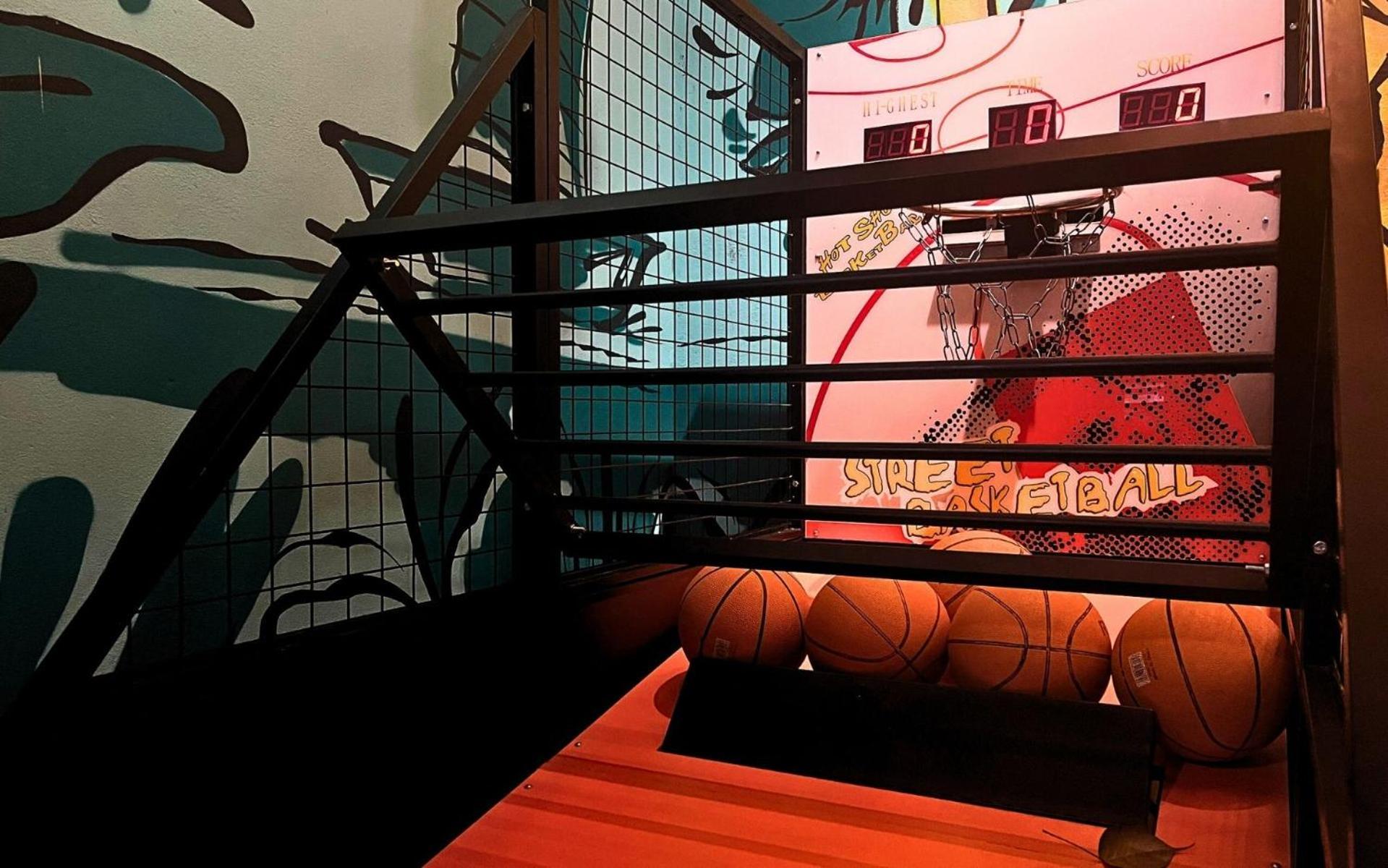Mad Monkey Hanoi Hostel Eksteriør bilde